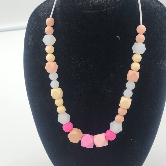 2 Handmade Breastfeeding necklace Silicone Beads for nursing mothers . - Picture 13 of 14